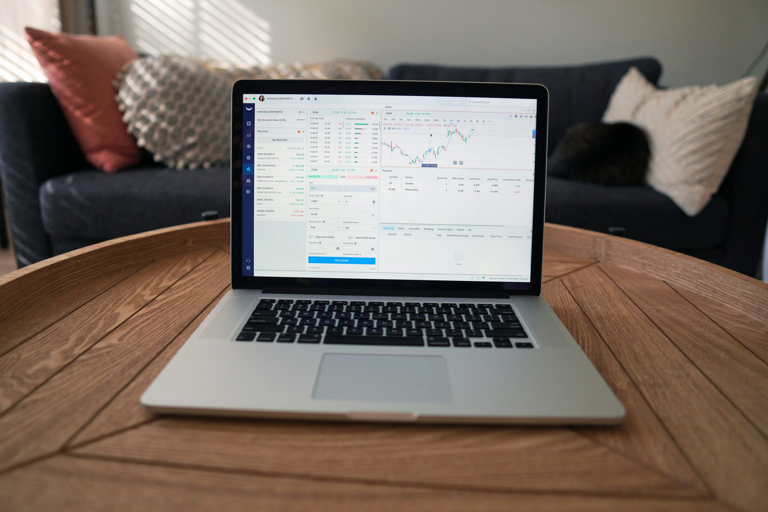 A Beginner’s Free Guide to Earning Money Online